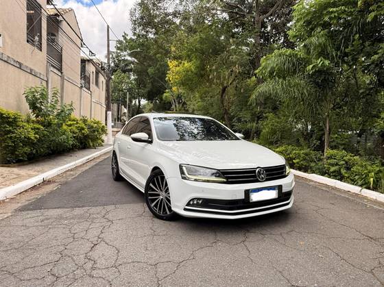 VOLKSWAGEN JETTA 2.0 TSI HIGHLINE 211CV GASOLINA 4P TIPTRONIC